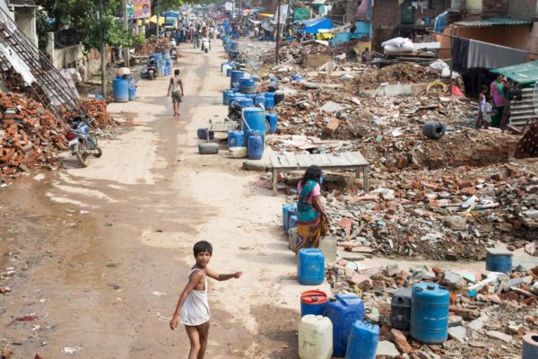 Over 30 Scary Pictures Depicting India’s Worsening Water-Crisis